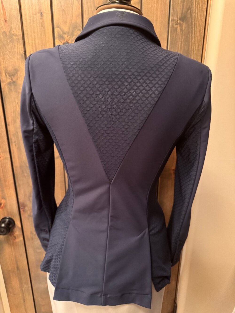 Hannah Childs Horse Show Hunt Coat Size Small - Picture 6 of 8